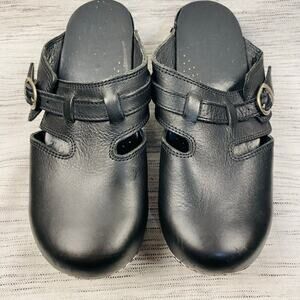 Women's Black Leather Clogs